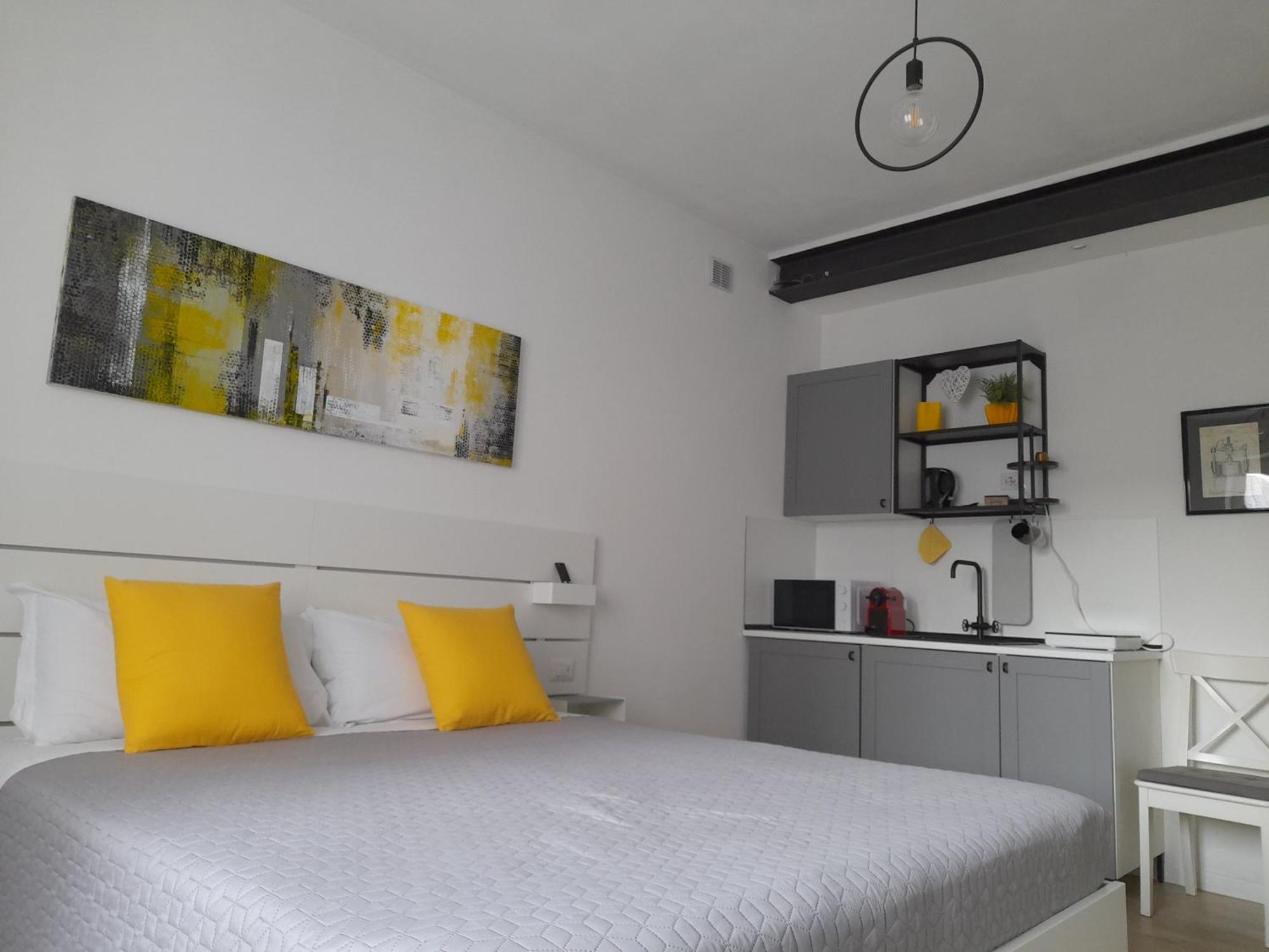 Verona Urban Apartment Bagian luar foto