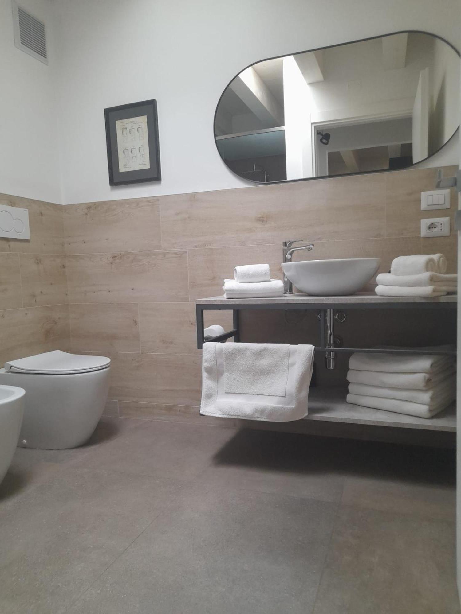 Verona Urban Apartment Bagian luar foto